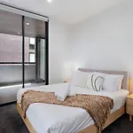 Aircabin - Five Dock - Stylish 2-Bed Apt Near Bay