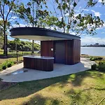 Aircabin - Five Dock - Stylish 2-Bed Apt Near Bay