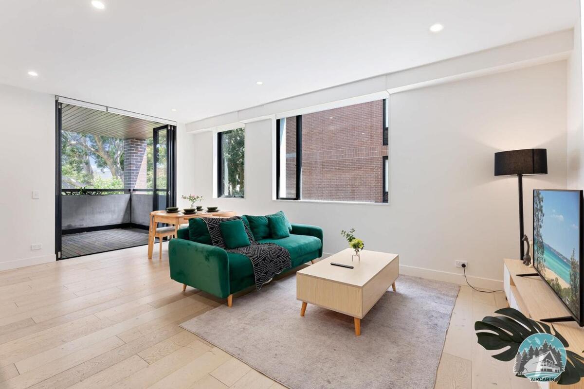 Apartment Aircabin - Five Dock - Stylish 2-bed Near Bay Sydney
