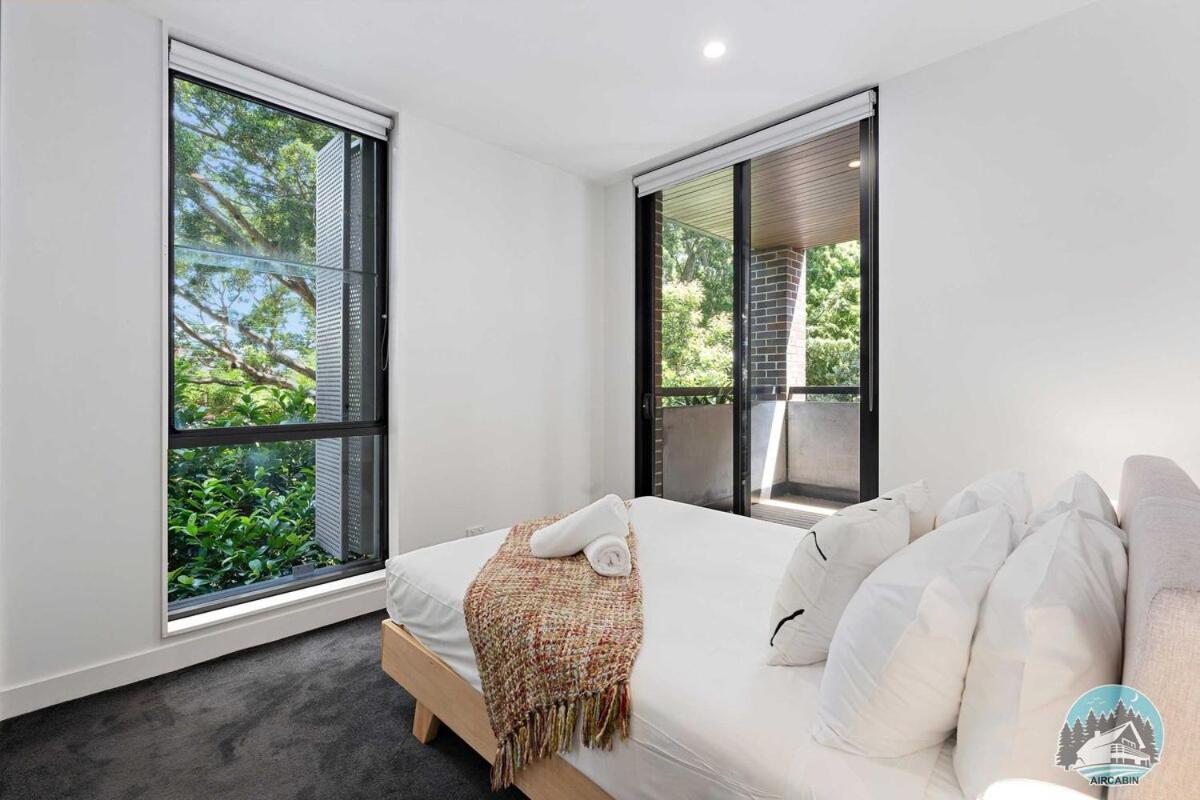 Aircabin - Five Dock - Stylish 2-bed Near Bay Apartment *