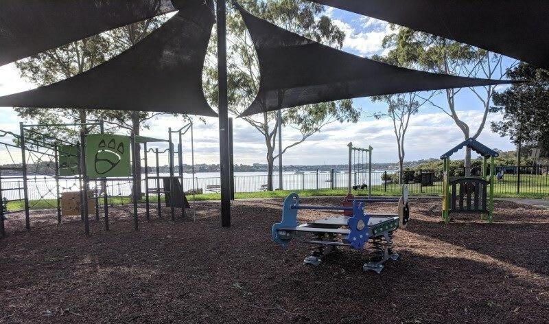 Aircabin - Five Dock - Stylish 2-bed Near Bay Apartment *